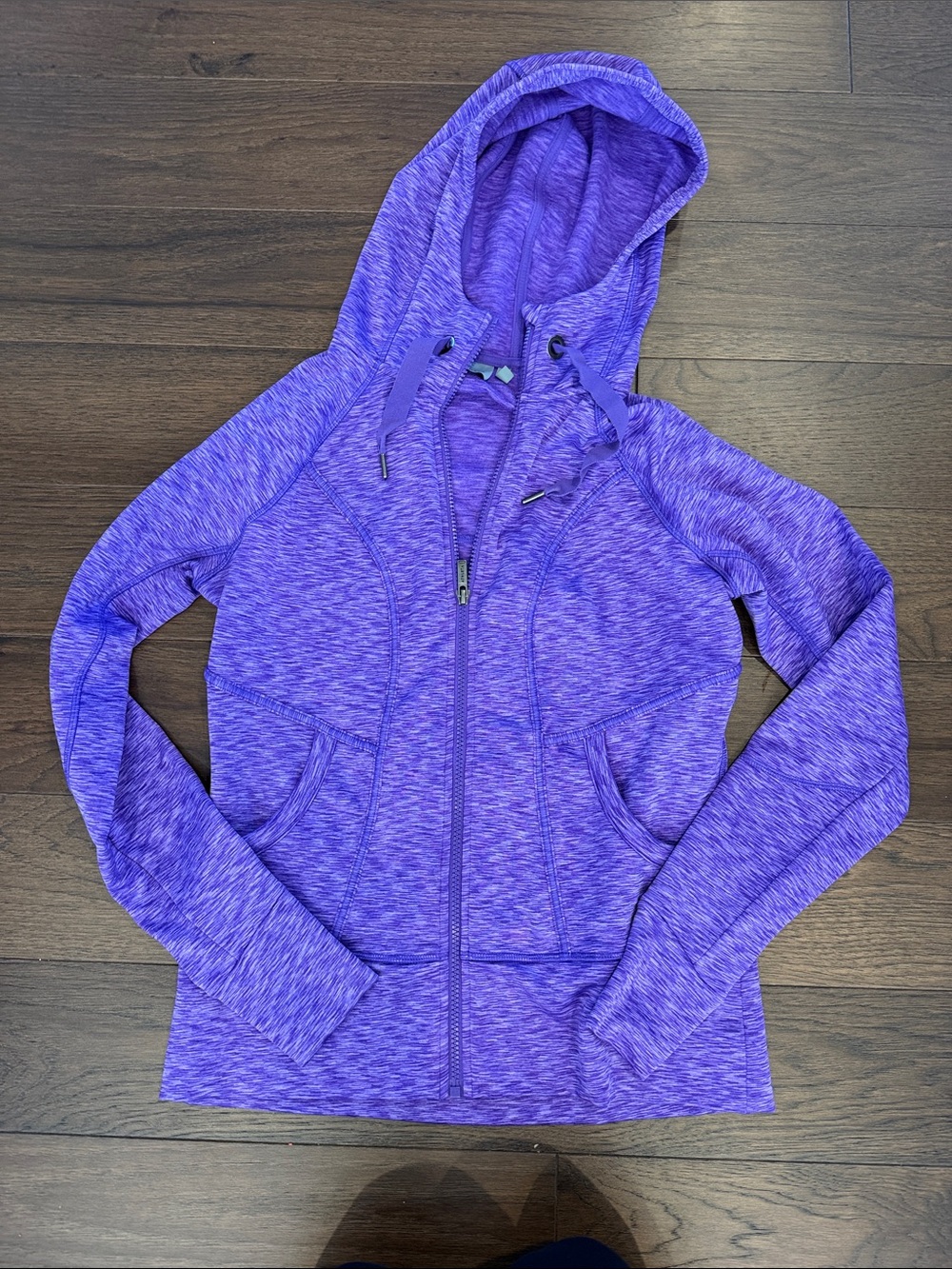 Athleta Space Dye Strength Hoodie in Purple Size Medium - C78-001